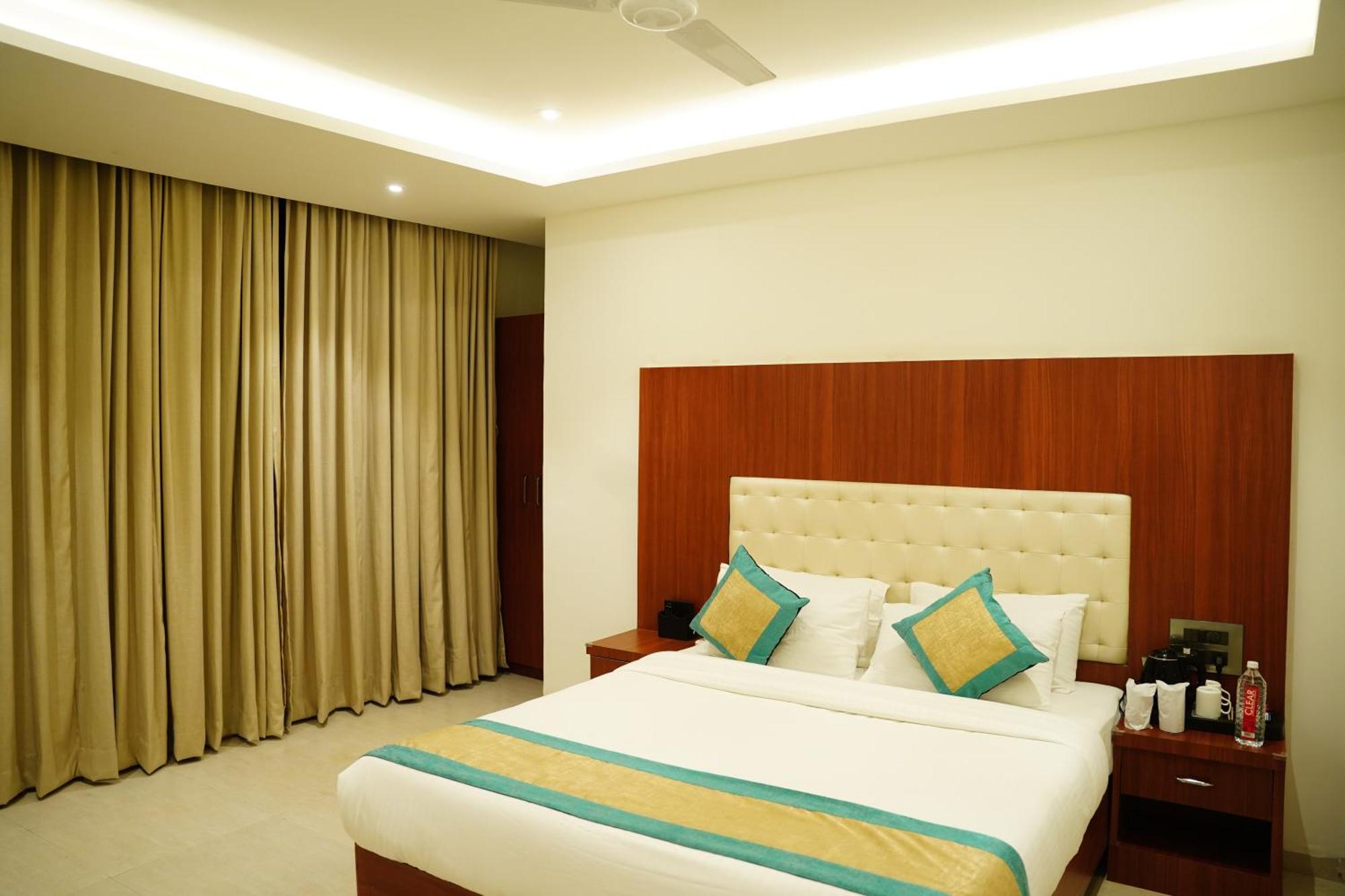 Sai Krishna Hotel 3*